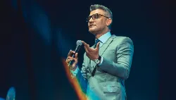Tiago Brunet em Maringá