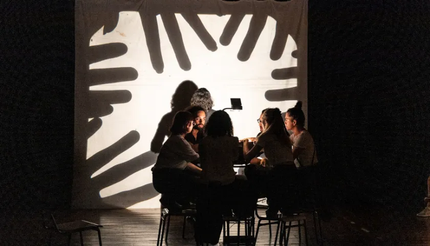 UEM abre inscrições para montagem de espetáculo teatral